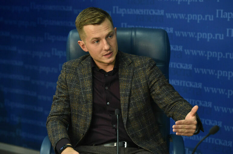 Russia to tighten e-cigarette rules with tenfold increase in fines for sales to minors