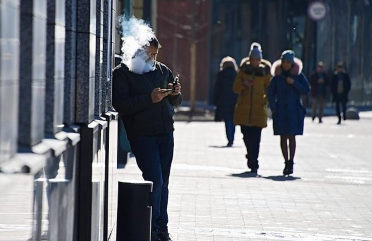 俄罗斯卫生部长呼吁加强监管电子烟 已有计划但细节未明
