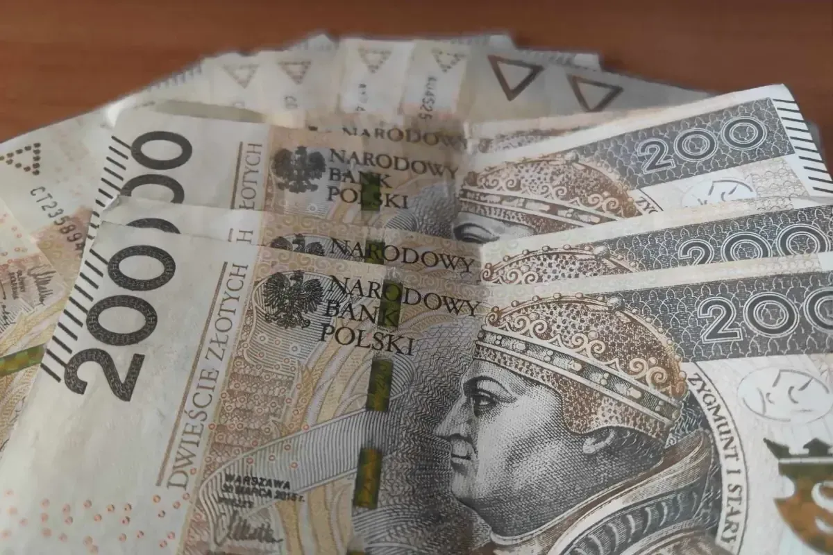 Poland Raises Vape Tax to $0.40 Per Milliliter Under New Amendment