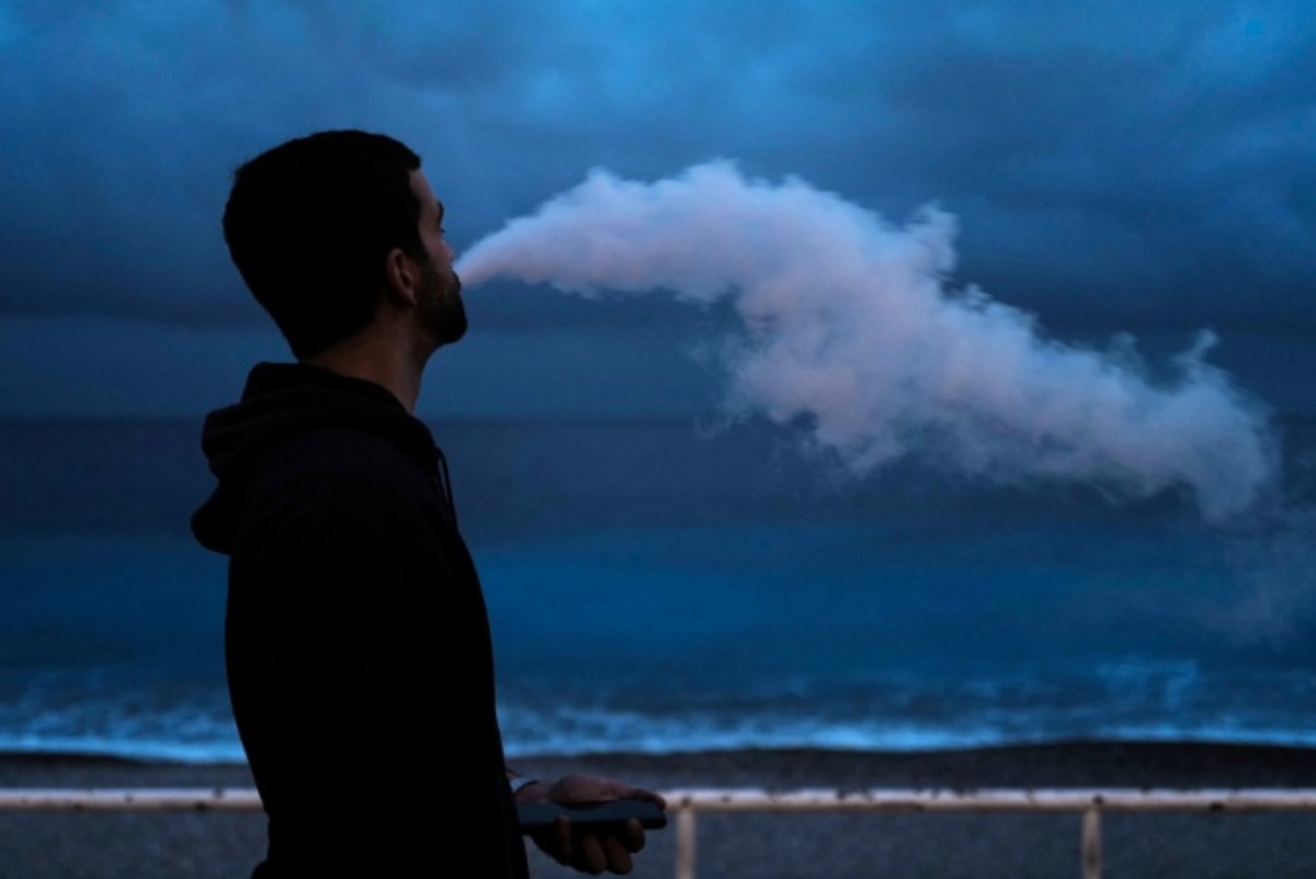 Análisis regulatorio de la propuesta de gestión de impuestos sobre tabaco y cigarrillos electrónicos.