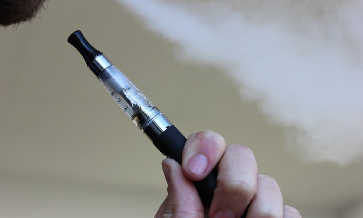 南非议会考虑将电子烟视为烟草产品 引发公共卫生讨论