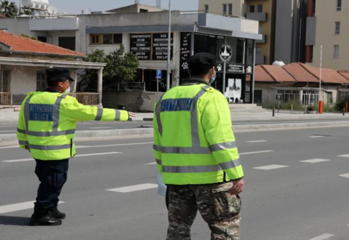 La policía de Chipre incauta una gran cantidad de productos de tabaco de contrabando.