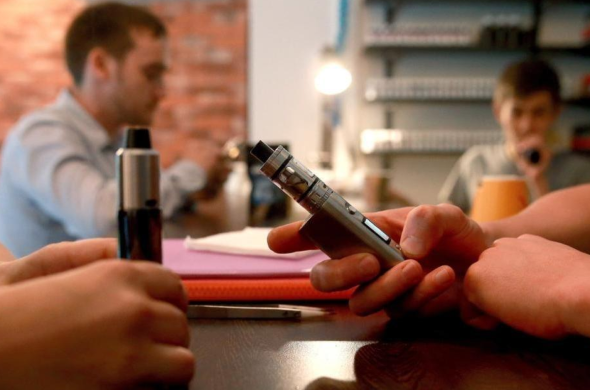 俄罗斯一地提案:售货亭禁售电子烟