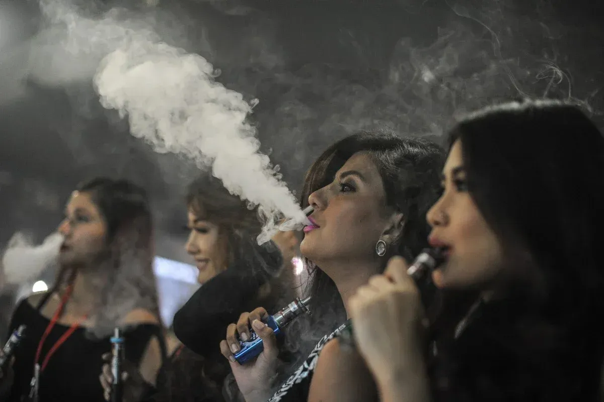 Malaysian Anti-Corruption Commission Busts a Vape Smuggling Gang Bribing Customs $45,000 Monthly
