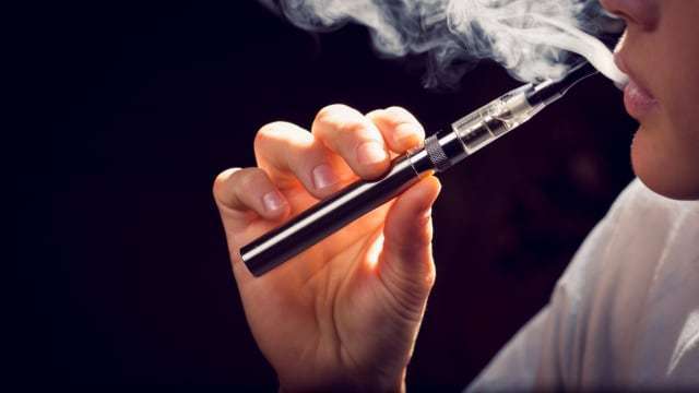 Hong Kong to Ban E-Cigarettes in Public Places by 2026