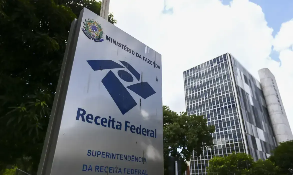 Brazil's Record-Breaking E-cigarette Smuggling: Crackdown on Criminal Organizations