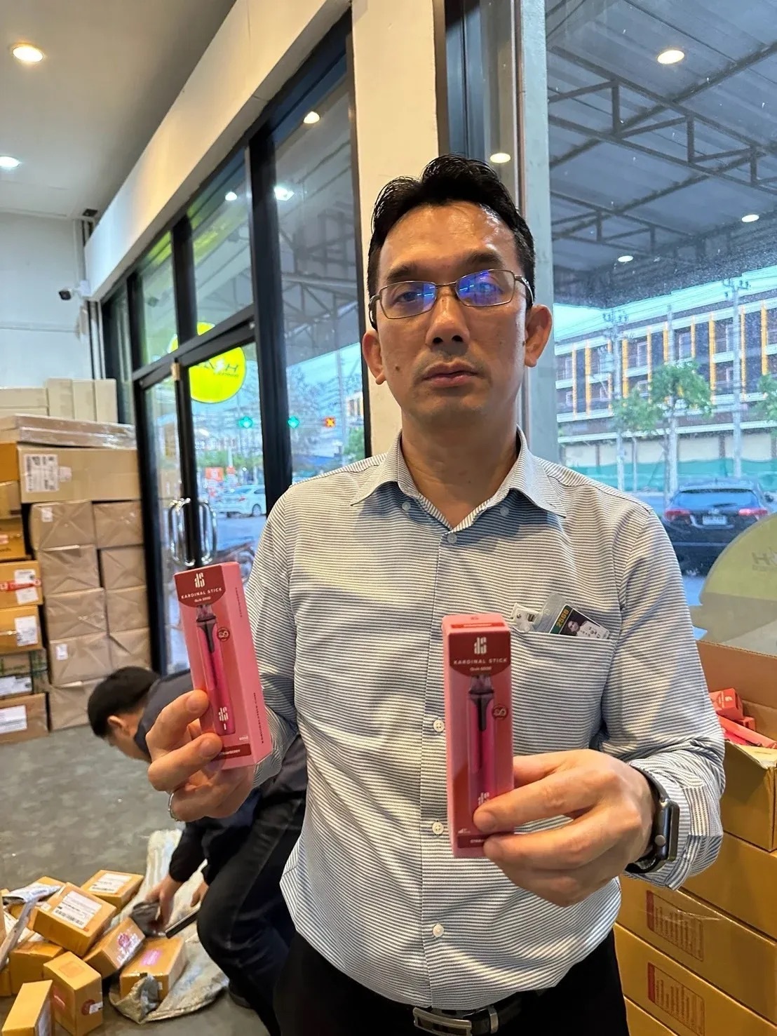 Thailand Authorities Seize 671 Packages of Illegal E-Cigarettes