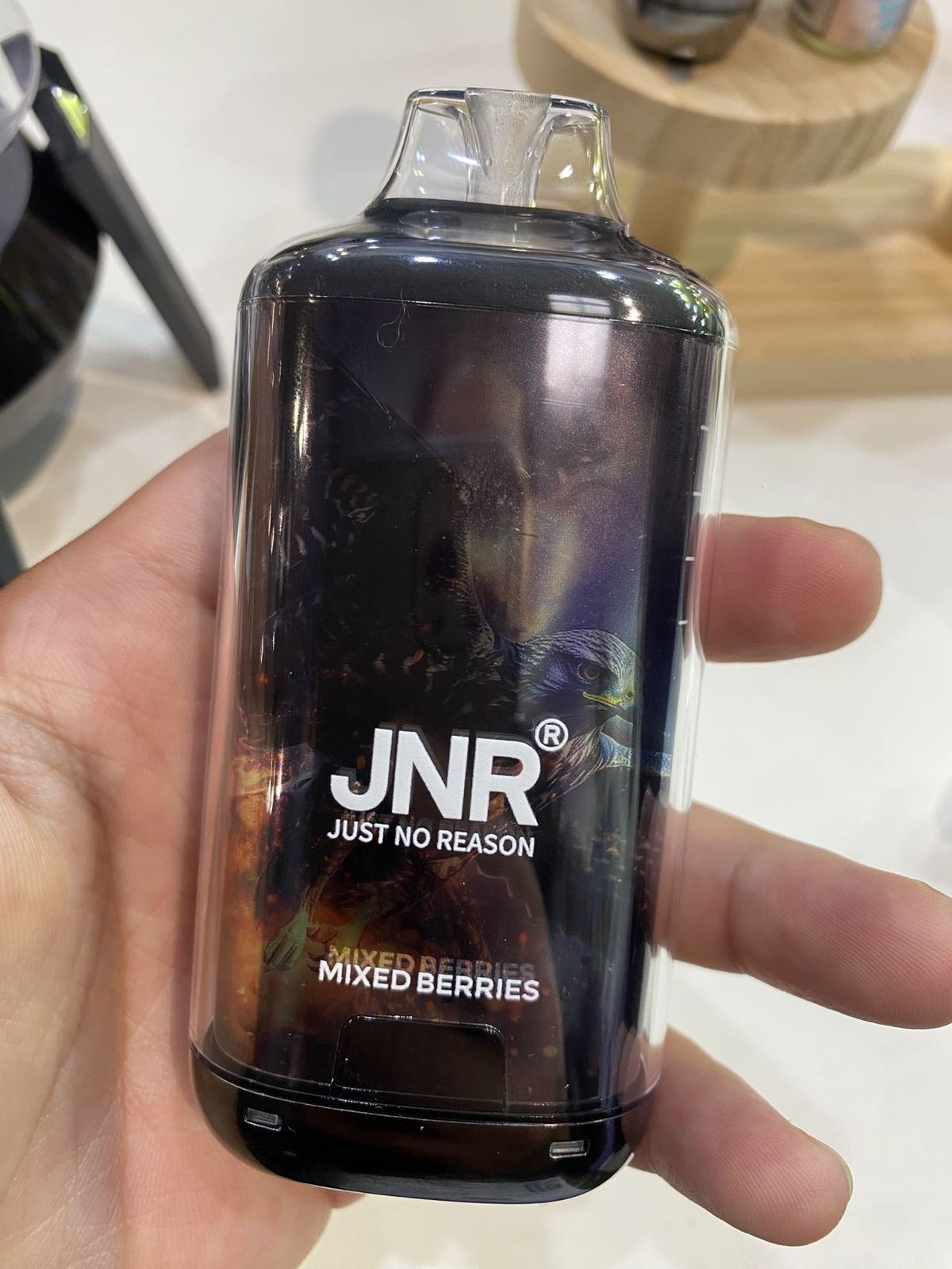 Efectos de la prohibición de cigarrillos electrónicos desechables en el mercado mayorista de París.