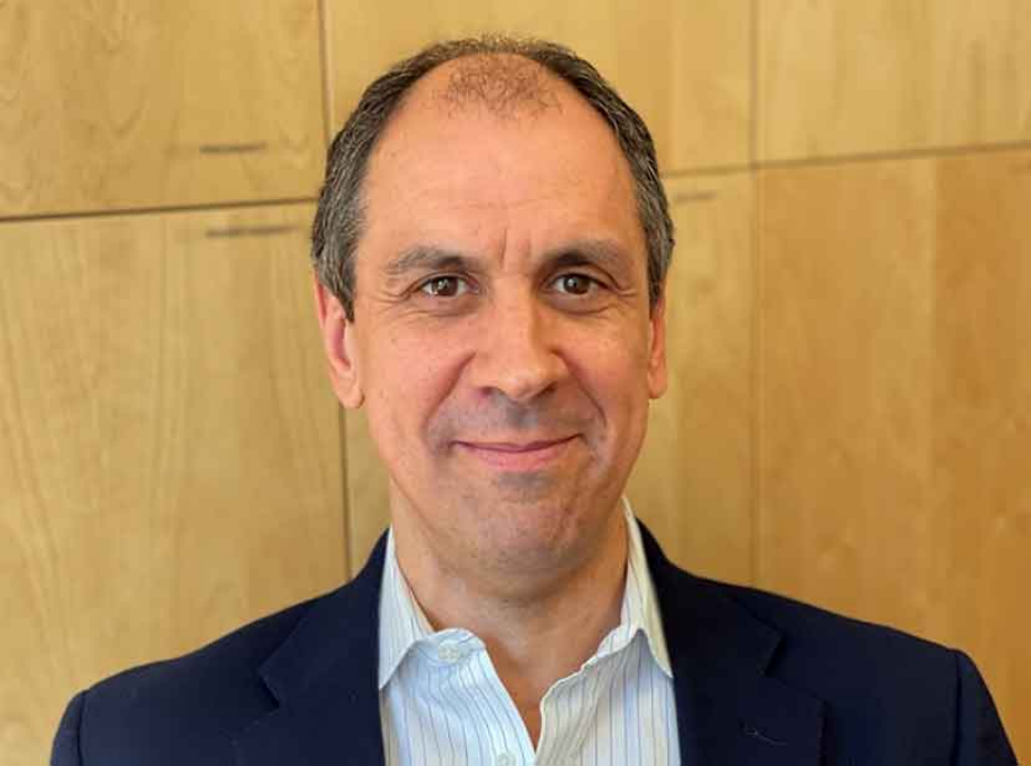 [2Firsts Feature] How Gen Z Entrepreneurs Are Disrupting the U.S. Nicotine Market with a Thin Strip