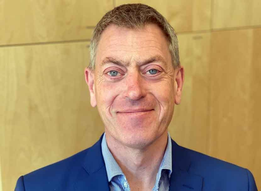 [2Firsts Feature] How Gen Z Entrepreneurs Are Disrupting the U.S. Nicotine Market with a Thin Strip