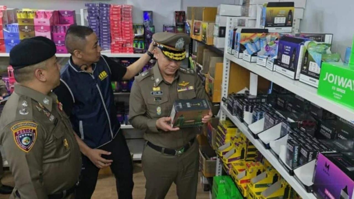 La policía tailandesa confisca cigarrillos electrónicos ilegales por valor de 1,52 millones de dólares. Se realizó un arresto.