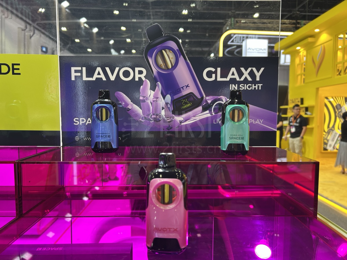 Observación de la exhibición | HQD y la marca OEM AVOTX participan conjuntamente en la exposición, centrándose en el negocio de OEM personalizado.