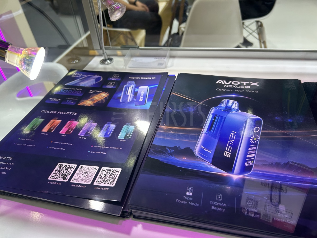 Observación de la exhibición | HQD y la marca OEM AVOTX participan conjuntamente en la exposición, centrándose en el negocio de OEM personalizado.