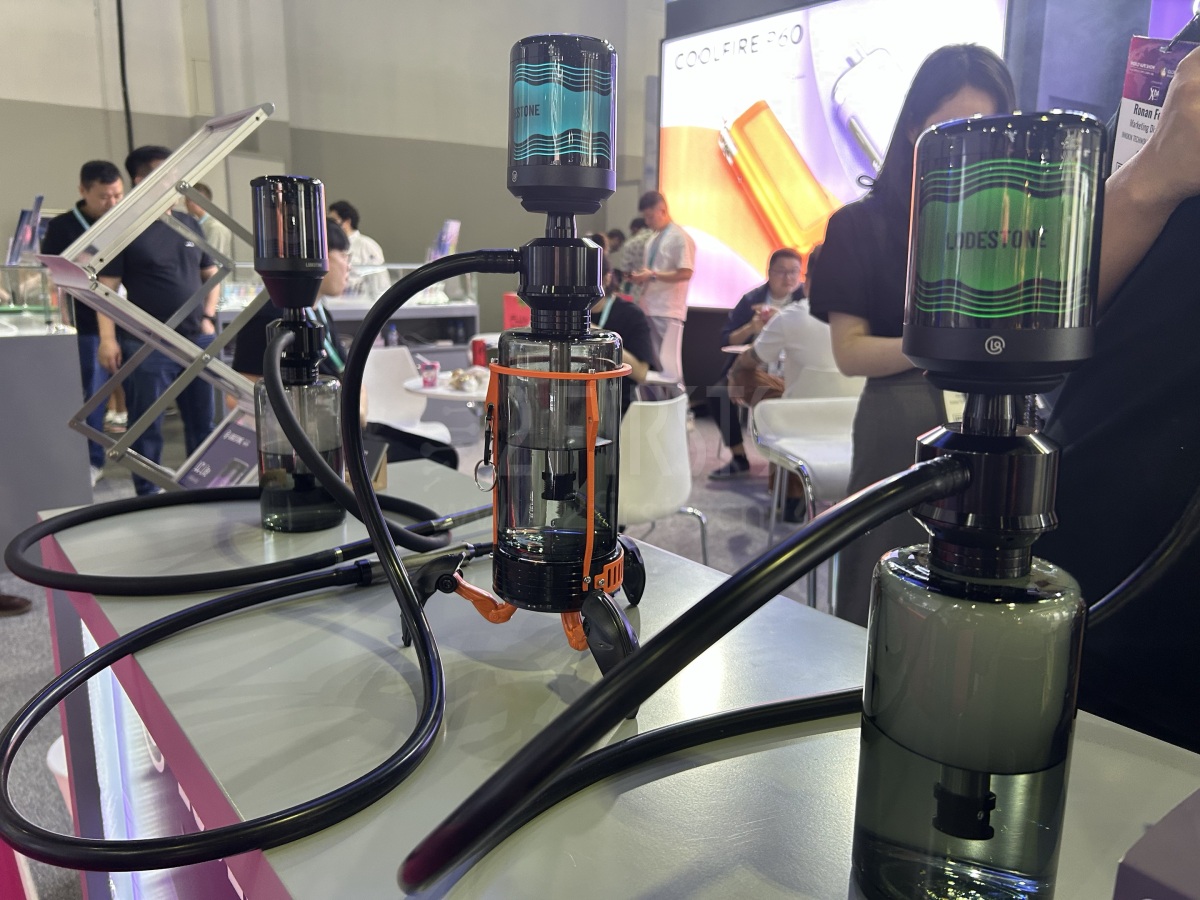 新品图集|新宜康、易佳特、卓力能等推出新型水烟设备