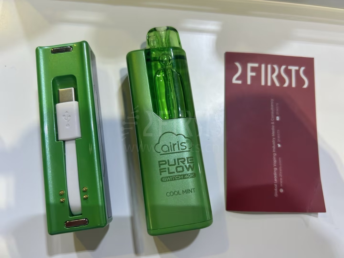 展会观察｜RELX、OXBAR等推出双模块式电子烟 多款产品搭载磁吸式屏幕