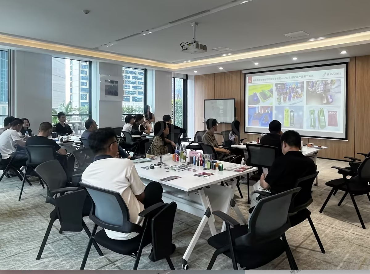 2Firsts Hosts Successful Sample Sharing Event at Dubai Vape Expo, Highlighting Industry Innovation and Global Trends