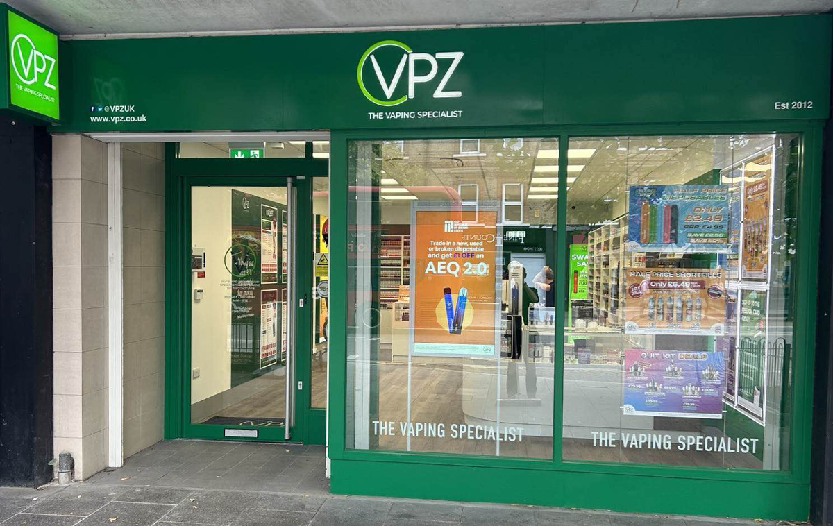 Why Relax Alcohol Advertising While Tightening E-Cigarette Rules? UK Vape Retailer VPZ Calls Out PM’s “Double Standards”