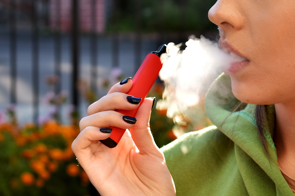 UK’s Boots Trials Vape Quitting Service at 10 Manchester Stores, Offers Nicotine Replacement Products
