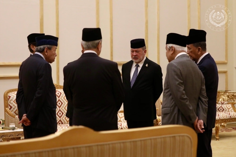 Malaysia’s Council of Rulers Reviews Proposal for Full E-Cigarette Sales Ban