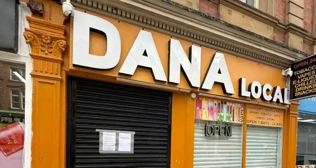 Las autoridades en el Reino Unido están tomando medidas enérgicas contra los productos de cigarrillos electrónicos y tabaco ilegales.