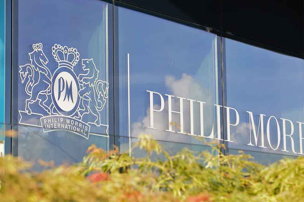 Philip Morris International informa un fuerte desempeño financiero en el segundo trimestre; Eleva perspectivas.