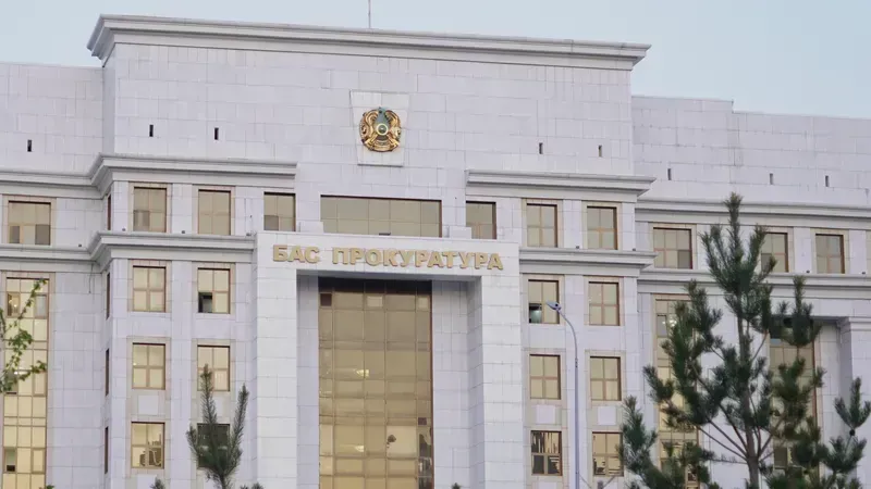 Kazajstán refuerza las leyes sobre el contrabando de cigarrillos electrónicos, hasta 2 años de prisión.