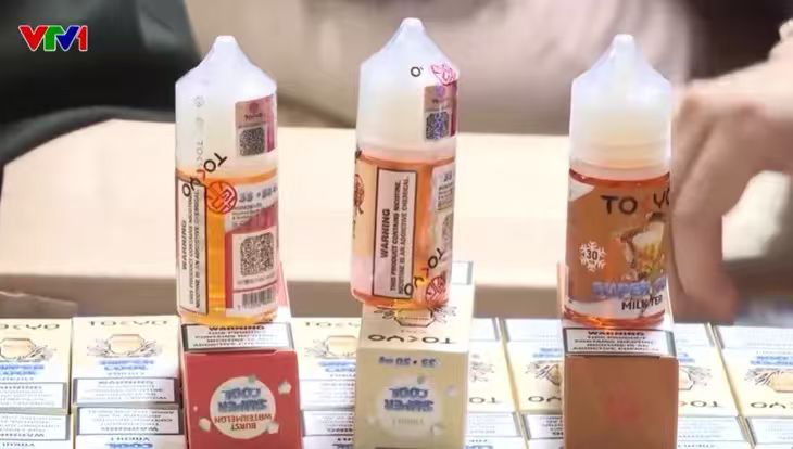 Vietnam: Hanoi Police Seize 127,000 Illicit E-Cigarette Products Worth USD 1.53 Million 询问 ChatGPT