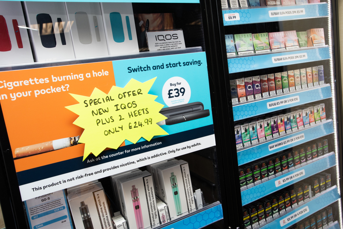 英国便利店《2025年进货指南》报告：电子烟烟油成新型烟草利润最高产品，水果口味产品在禁令后热度上升