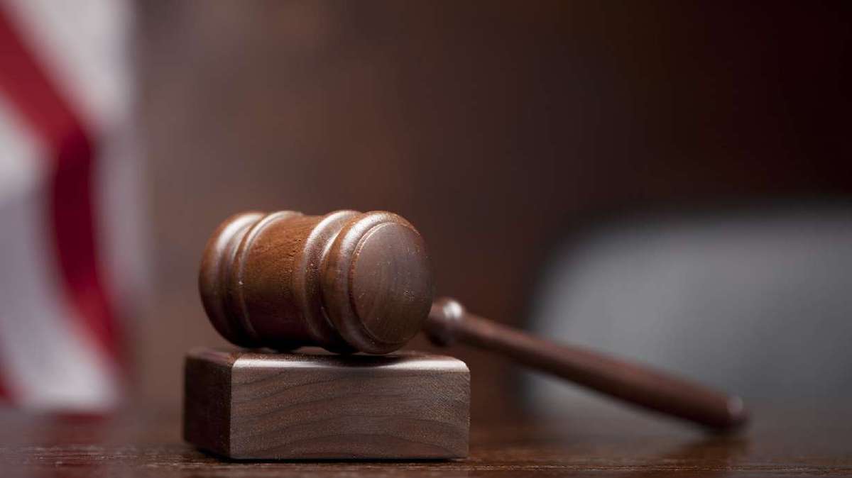 Minnesota Teacher Charged with Sharing Marijuana Vape with Students During Utah Field Trip