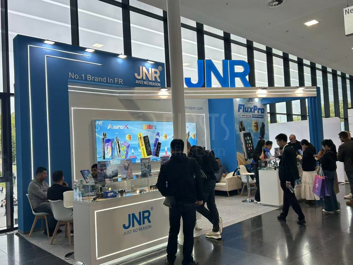 德展图集｜InterTabac 2025正式开展，ELFBAR、SKE、RELX、VAPORESSO 等展台直击