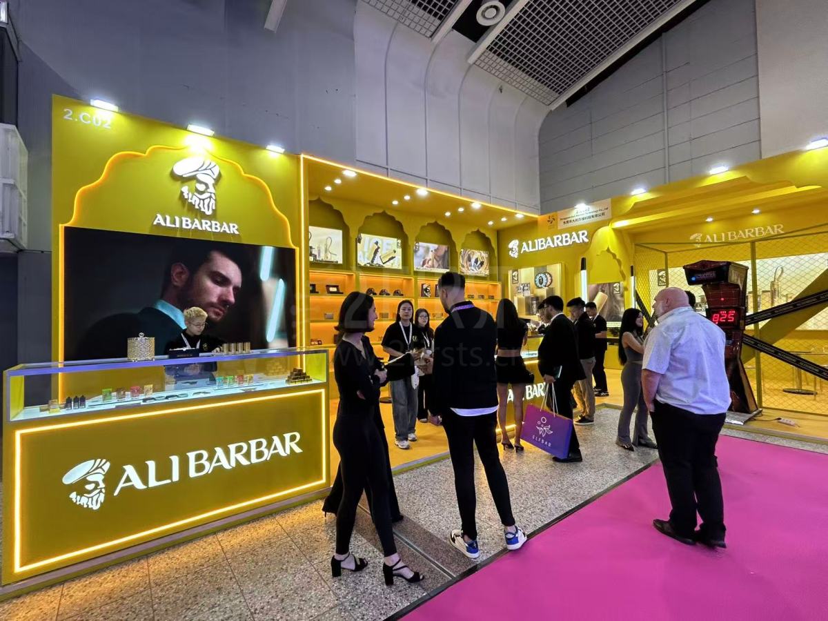 德展图集|InterTabac 2025正式开展,ELFBAR、SKE、RELX、VAPORESSO 等展台直击