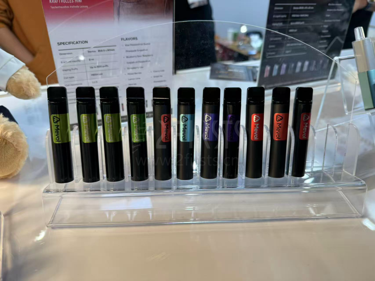 InterTabac 2025 Insights|Brands like NYSM and KIWI are promoting small-sized e-cigarettes, none of which feature screens