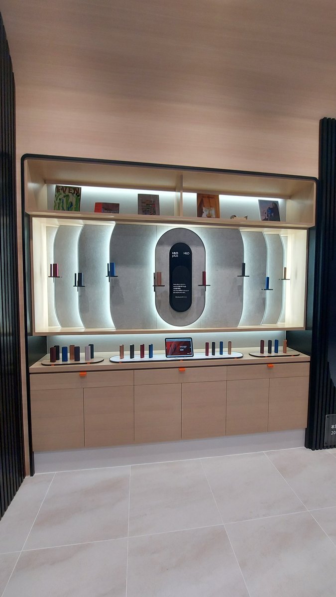 BAT Japan opens Glo flagship store in Tokyo's Ginza district, offering glo devices and tobacco sticks,