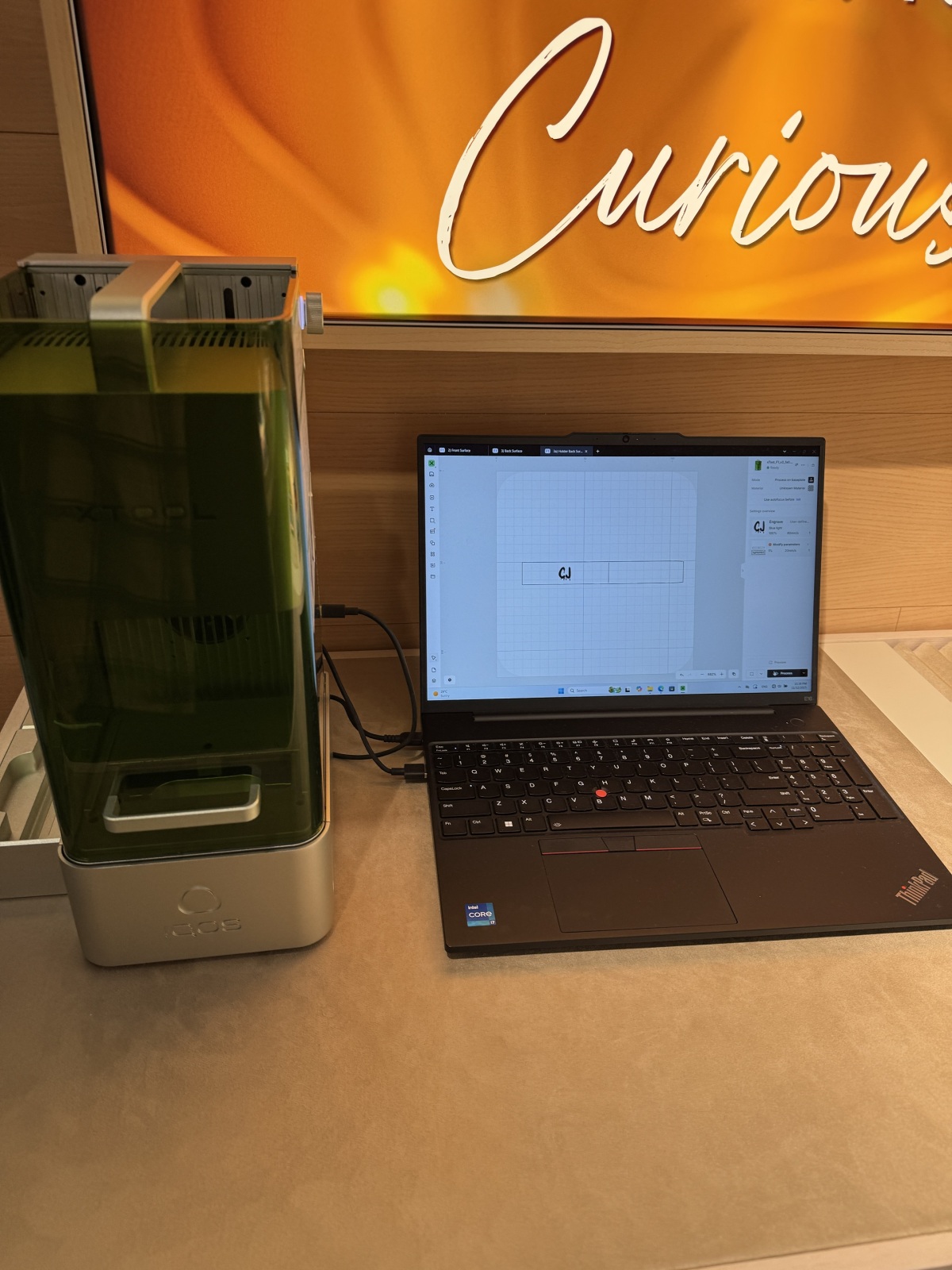 2Firsts观察｜菲莫国际在迪拜机场推出IQOS ILUMA i × SELETTI限量系列，强化设计艺术与高端定位