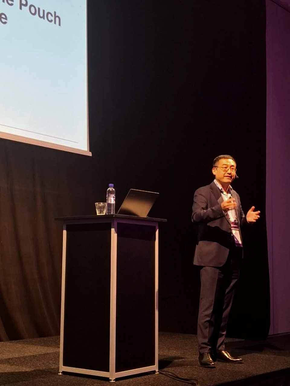 2Firsts Co-Founder and CEO Alan Zhao Speaks at PouchEX 2025: Highlighting China’s Critical Role in the Global Nicotine Pouch Industry