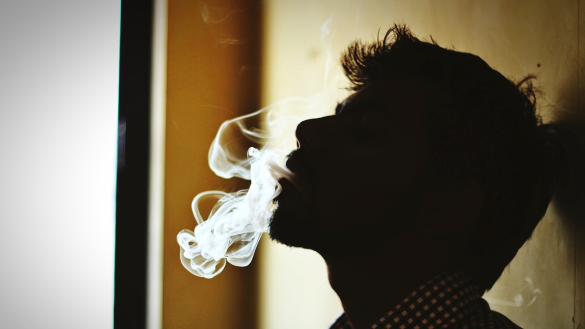 NSW Police seize $1.96 million worth of illegal tobacco and e-cigarette products, arrest man in traffic stop on Pacific Highway