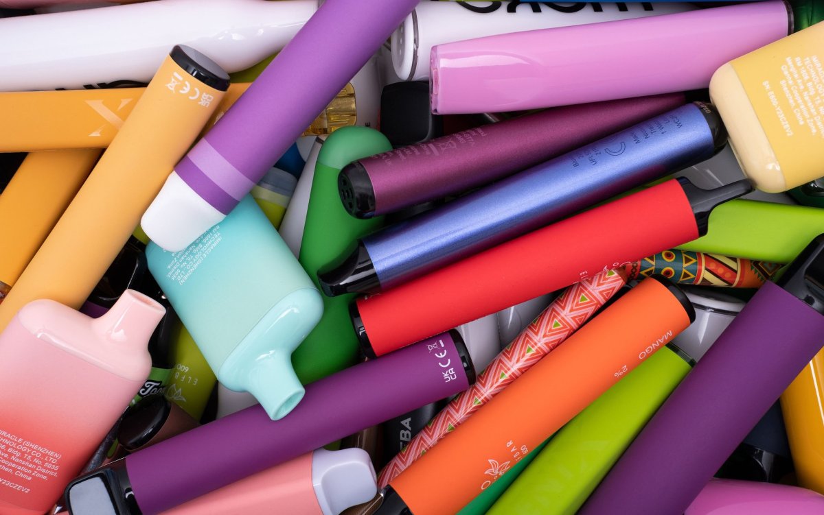 Poland proposes new law to ban flavored nicotine pouches and disposable e-cigarettes to prevent youth addiction, citing public health concerns. Health Ministry cites WHO report in support, while business sector warns of policy instability and potential ri