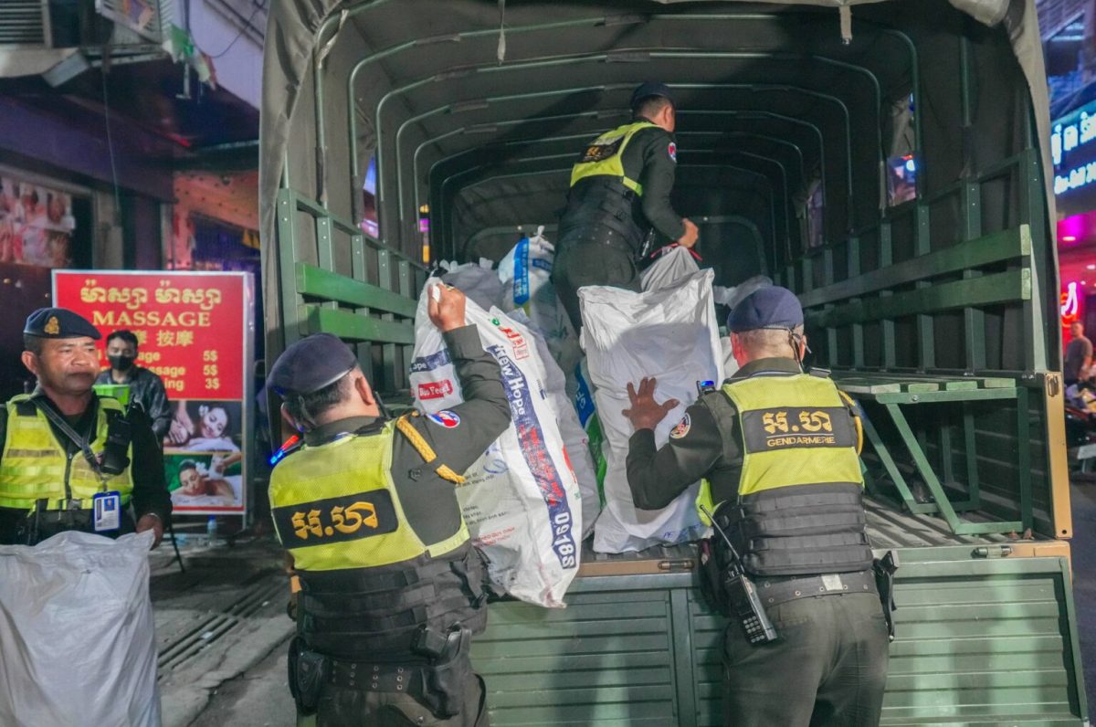 Cambodian Authorities Raid E-Cigarette Store in Phnom Penh Nightlife Area, Seize Over 268,000 Items