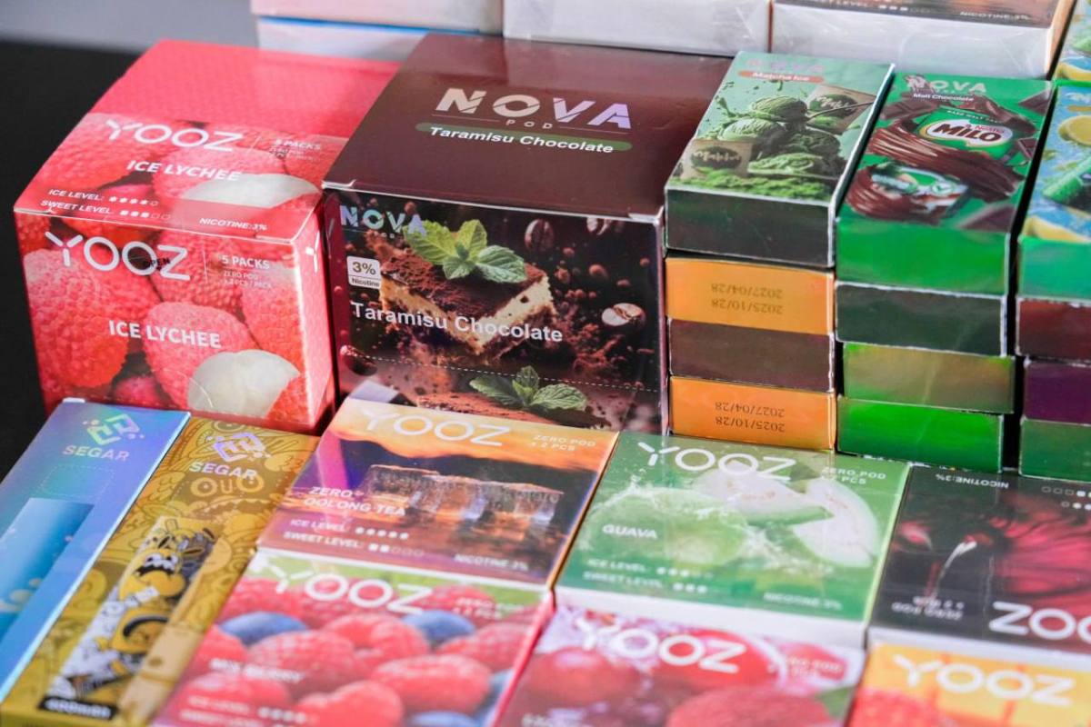 Cambodian's Phnom Penh Military Police continue crackdown after 300,000-device raid