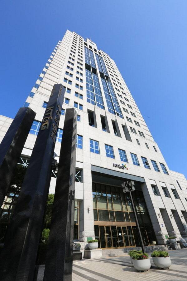 BlackRock's stake in KT&G crosses 5%, highest ever; Market expects record revenue in 2025