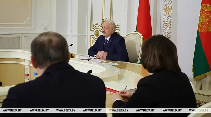 Belarus plans to tighten licensing for e-cigarette and e-liquid trade; Lukashenko expresses support