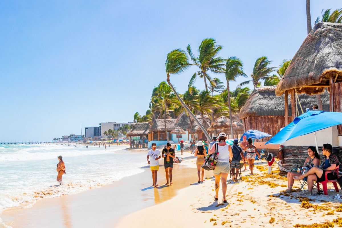 Canada warns travelers about Mexico's e-cigarette ban, potential penalties and enforcement measures: Report.