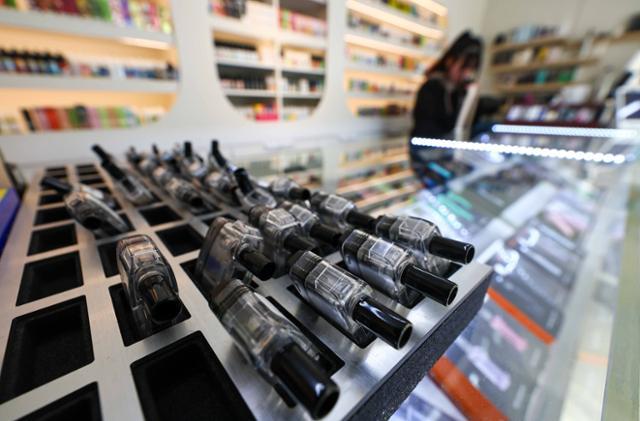 South Korea online purchasing fuels spread among younger groups; online drug cases share climbs