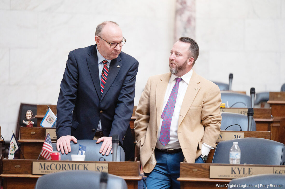 HB 5437 “Vape Safety Act” advances in House committee, proposing statewide licensing for vape shops