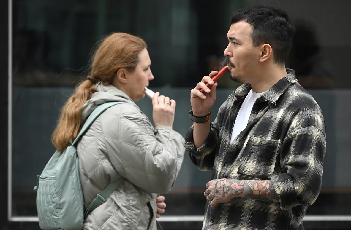 俄罗斯企业代表组织反对电子烟禁令 提议由国家垄断生产烟油替代