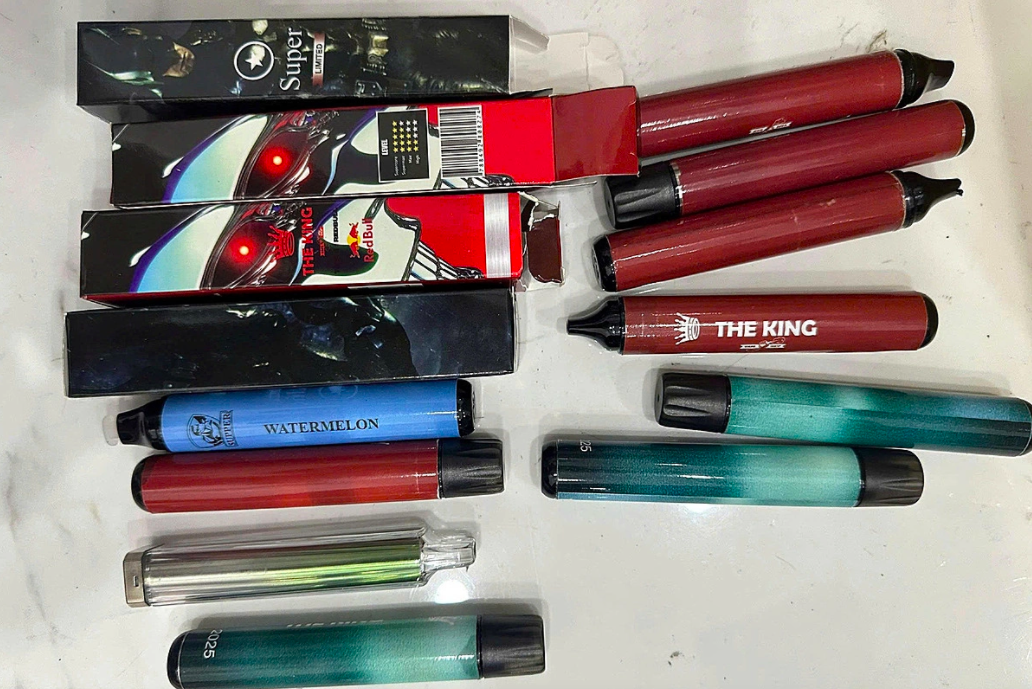 越南研究：电子烟平均接触年龄16.9岁 社交媒体成主要传播渠道