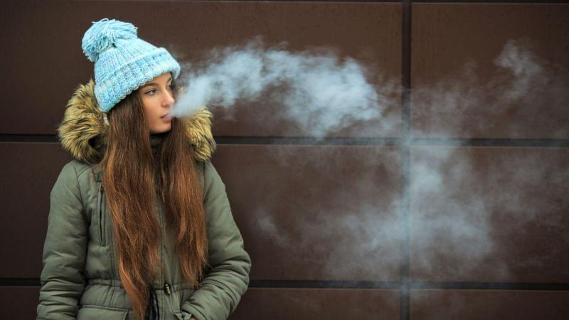 西班牙两大党达成协议 拟限制电子烟与尼古丁袋销售渠道