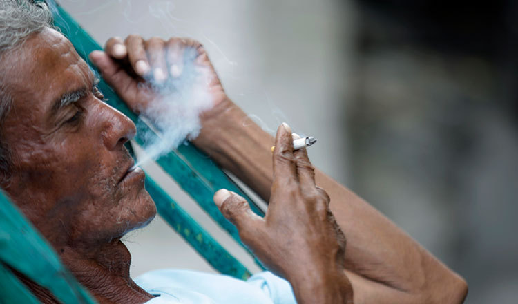 Cambodia Moves to Draft New Tobacco Control Strategy Targeting Illicit Products and E-Cigarette Spread