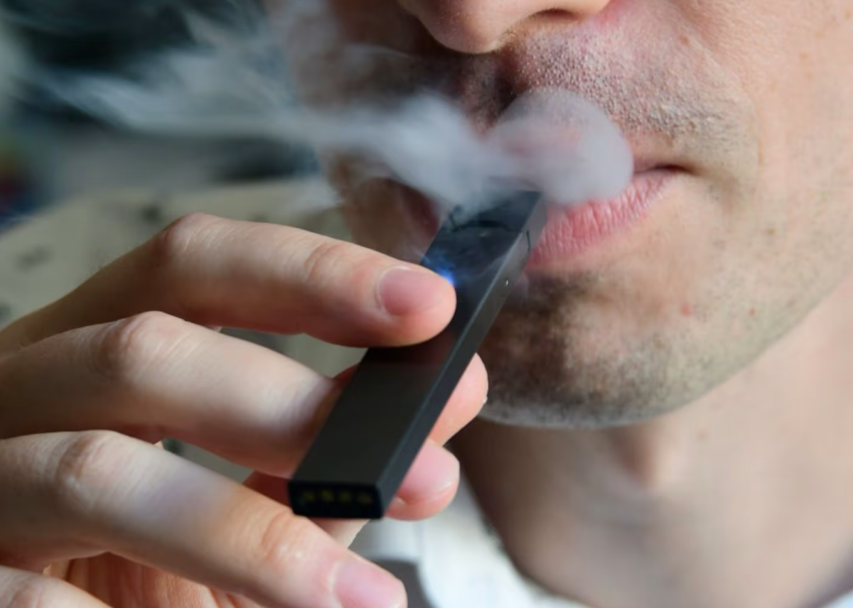 加拿大考虑借鉴英国模式 研究“无烟一代”烟草禁售方案