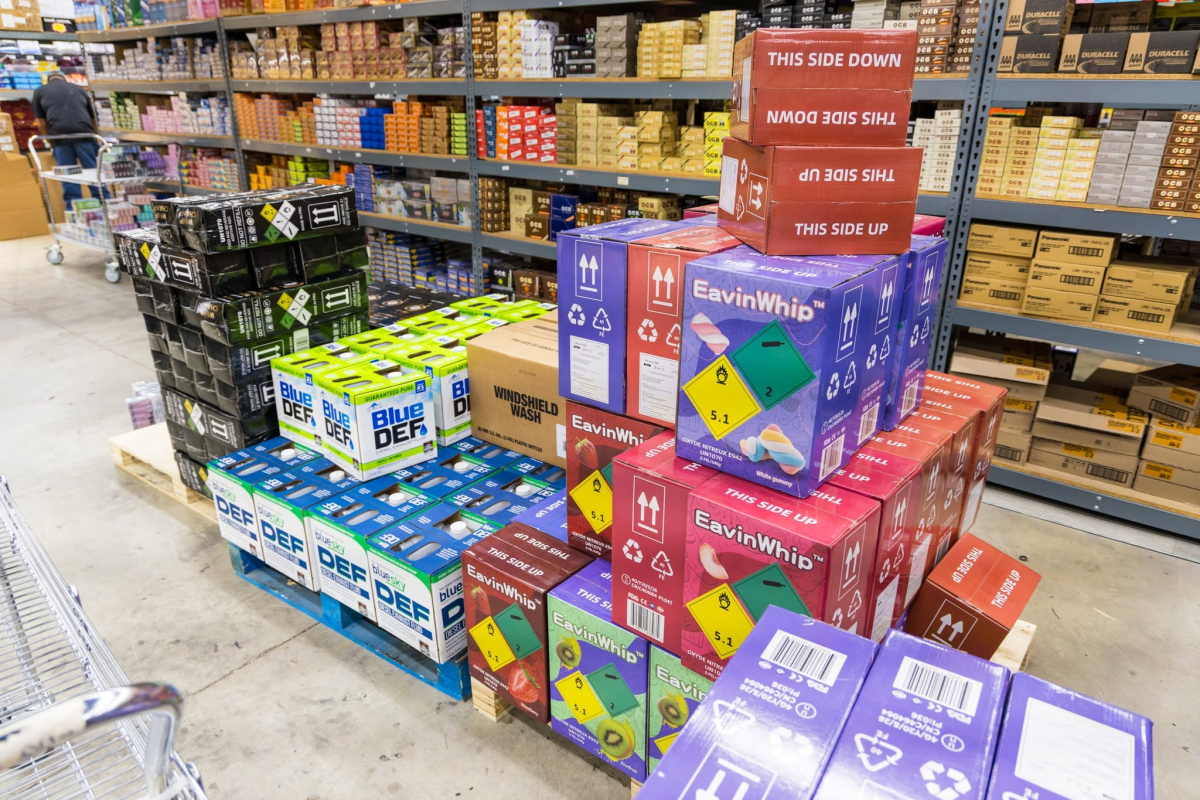 Los Angeles Cracks Down on Illicit Flavored Vapes and Counterfeit Goods: 12 Businesses Searched, 24 Arrested, Eight Truckloads Seized